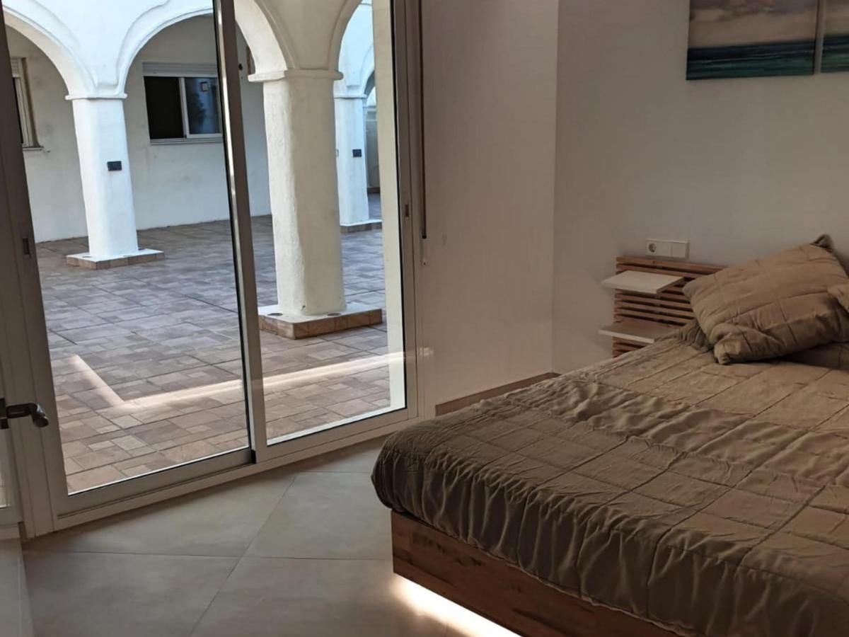 Puerto Marina Apartment